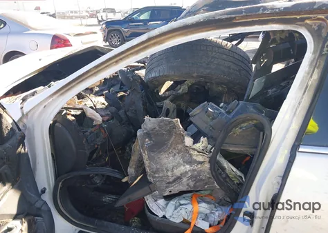 2011 Ford Fusion Sport z USA, uszkodzony, nr VIN 3FAHP0KCXBR153757